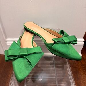 Elegant Bow Slides Pointed Toe Flat